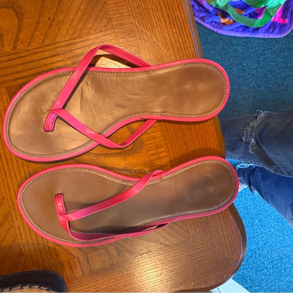 Women’s Pink Flip-Flop Sandals